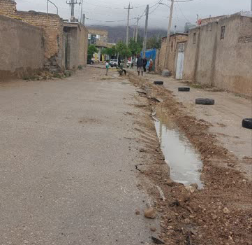 انجام عملیات عمرانی تعویض کانیوای کوچه‌ی شماره‌ی ۲۱ جهت انجام زیرسازی و آسفالت در راستای بهسازی معابر