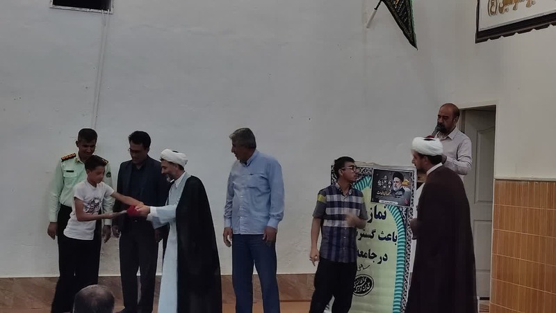 تقدیر از ورزشکاران افتخارآفرین نونهال در نماز جمعه
